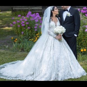 Ysa makino wedding dress